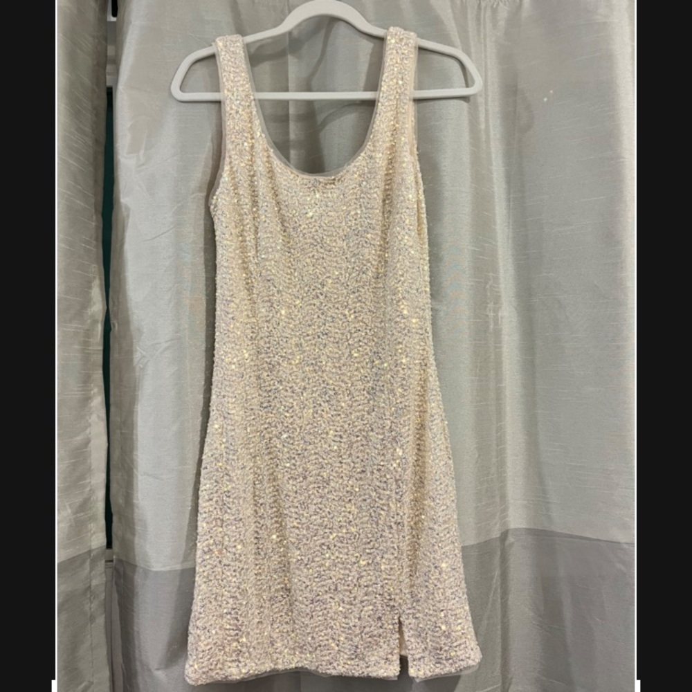 NWT VICI MODERN DAY GALA IRIDESCENT SEQUIN MINI DRESS - Size Large